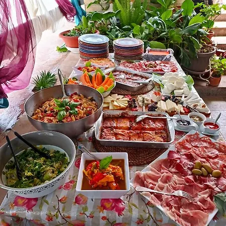 فندق مبيت وإفطار Eb 3*