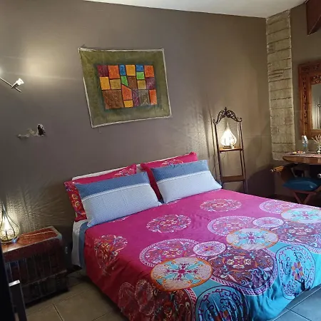 Eb Bed & Breakfast *
